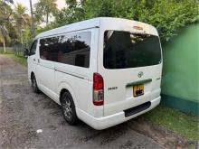 https://riyasewana.com/uploads/toyota-kdh-1113521924022.jpg