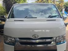 Toyota KDH 2005 Van
