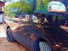 https://riyasewana.com/uploads/toyota-kdh-131950284872.jpg