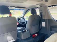 https://riyasewana.com/uploads/toyota-kdh-1419354924155.jpg