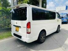 https://riyasewana.com/uploads/toyota-kdh-1419354924183.jpg