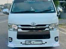 Toyota KDH 2005 Van