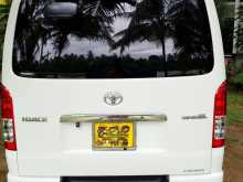 https://riyasewana.com/uploads/toyota-kdh-16132029962.jpg