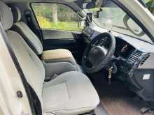 https://riyasewana.com/uploads/toyota-kdh-1617581722703.jpg
