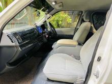 https://riyasewana.com/uploads/toyota-kdh-1618004124201.jpg