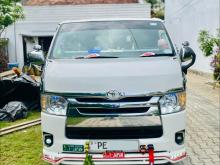Toyota KDH 200 2005 Van