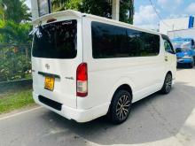 https://riyasewana.com/uploads/toyota-kdh-1911461024353.jpg