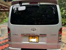 https://riyasewana.com/uploads/toyota-kdh-200-11004434542.jpg