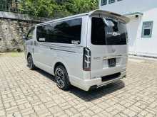 https://riyasewana.com/uploads/toyota-kdh-200-1212110122982.jpg