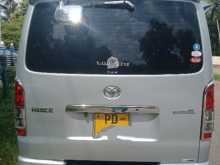 https://riyasewana.com/uploads/toyota-kdh-200-121348504522.jpg