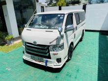 https://riyasewana.com/uploads/toyota-kdh-200-1317105924503.jpg