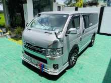 Toyota KDH 200 GL 2006 Van