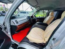 https://riyasewana.com/uploads/toyota-kdh-200-1323541124021.jpg