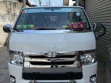 Toyota KDH 200 GL 2006 Van