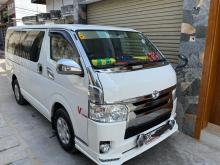 https://riyasewana.com/uploads/toyota-kdh-200-1511571017592.jpg