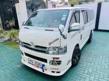 Toyota KDH 200 GL 2006 Van