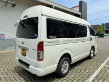 https://riyasewana.com/uploads/toyota-kdh-200-16816054173.jpg