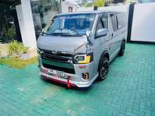 Toyota KDH 200 GL 2006 Van