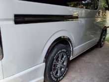 https://riyasewana.com/uploads/toyota-kdh-200-171830214832.jpg