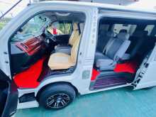 https://riyasewana.com/uploads/toyota-kdh-200-1922483622963.jpg