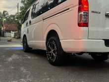 https://riyasewana.com/uploads/toyota-kdh-200-2006-1613540513002.jpg