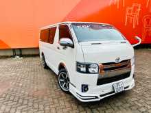 Toyota KDH 200 2006 Van