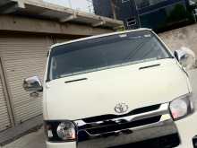 Toyota KDH 200 2006 Van