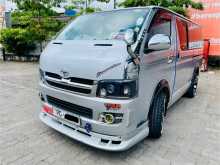 Toyota KDH 200 2006 Van