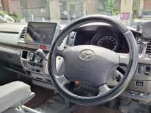 https://riyasewana.com/uploads/toyota-kdh-200-2006-810284112434.jpg
