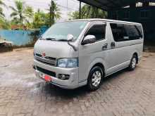 Toyota KDH 200 2007 Van