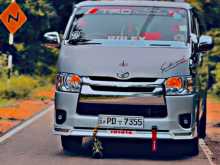 Toyota KDH 200 2007 Van
