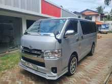 https://riyasewana.com/uploads/toyota-kdh-200-202223524642.jpg