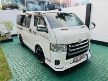 https://riyasewana.com/uploads/toyota-kdh-200-207484424582.jpg