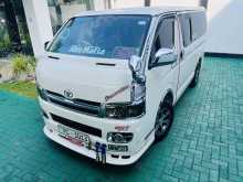 Toyota KDH 200 GL 2006 Van