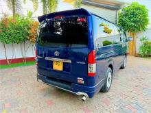 https://riyasewana.com/uploads/toyota-kdh-200-21139326244.jpg