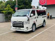 Toyota KDH 200 2006 Van