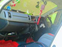 https://riyasewana.com/uploads/toyota-kdh-200-221952566944.jpg