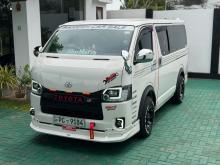 Toyota KDH 200 GL 2007 Van