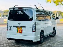 Toyota KDH 200 2007 Van