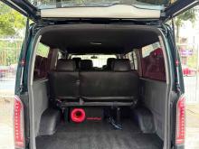 https://riyasewana.com/uploads/toyota-kdh-200-2810460124783.jpg