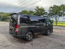 https://riyasewana.com/uploads/toyota-kdh-200-282018134242.jpg