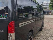 https://riyasewana.com/uploads/toyota-kdh-200-282021216953.jpg