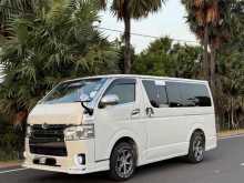 Toyota KDH 200 2007 Van