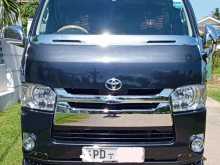 https://riyasewana.com/uploads/toyota-kdh-200-29823034123.jpg