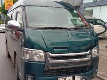 Toyota KDH 200 High Roof P 2006 Van