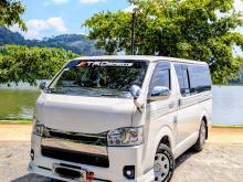 Toyota KDH 200 2006 Van
