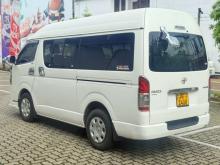 https://riyasewana.com/uploads/toyota-kdh-200-31013216374.jpg