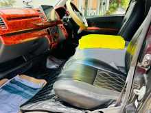 https://riyasewana.com/uploads/toyota-kdh-200-311041584343.jpg