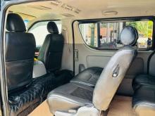 https://riyasewana.com/uploads/toyota-kdh-200-311042366764.jpg