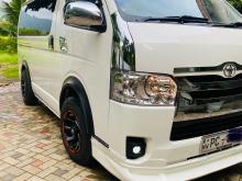 Toyota KDH 200 2006 Van